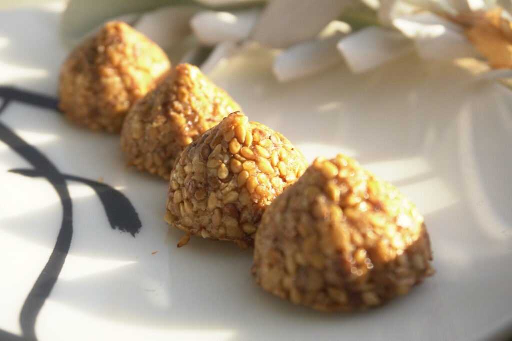 cookies with sesame