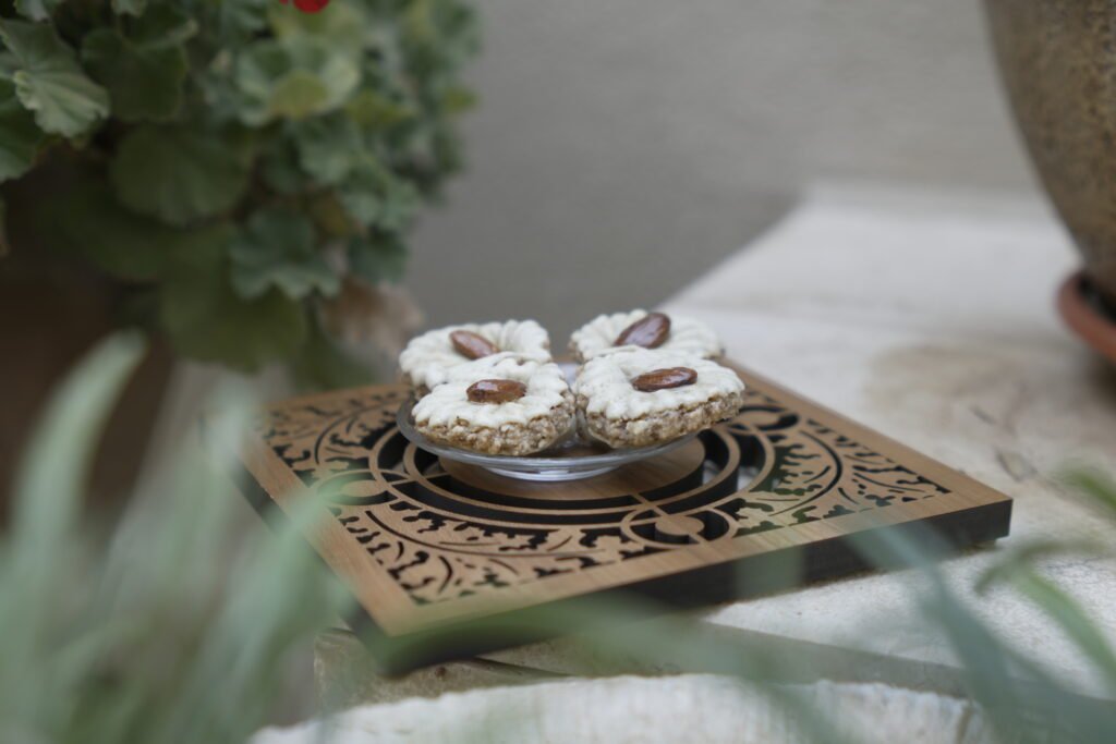cookies with almonds